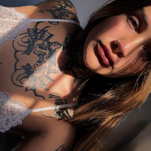 roselinaxxx